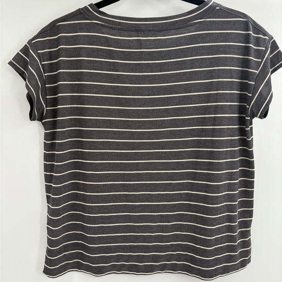 Splendid collection sleeveless grey and white modal tee T-shirt size small - Picture 6 of 14